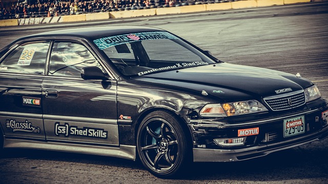 在对抗豪强 在对抗豪强