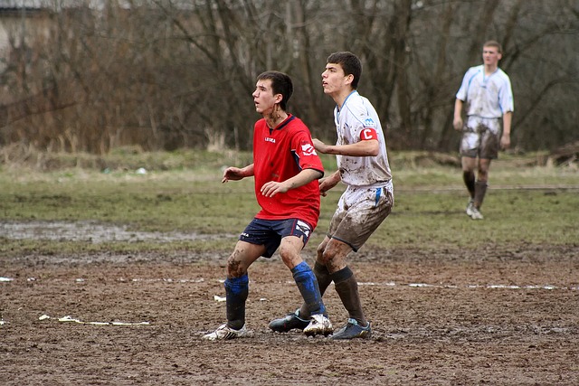 在他与詹姆 在他与詹姆